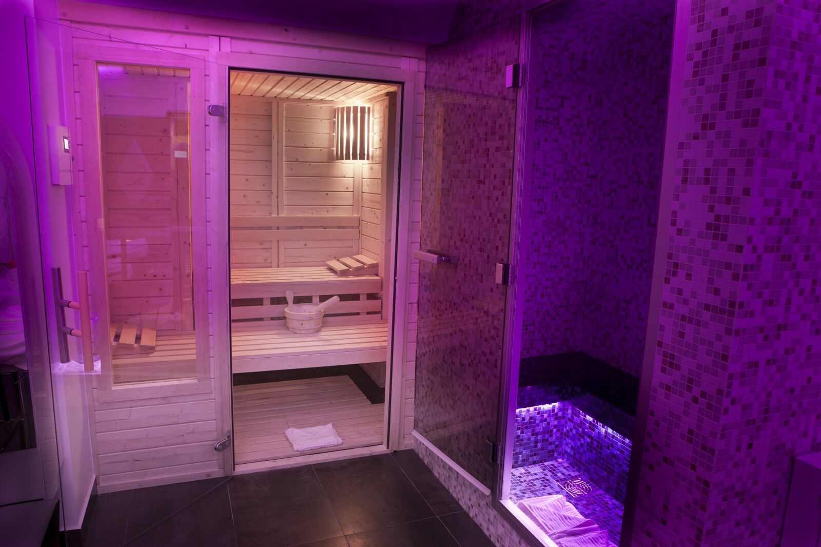 L'empire Hotel Paris